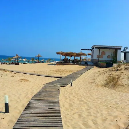 Menada Hills アパート