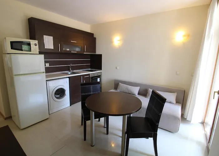 Menada Hills سوزوبول