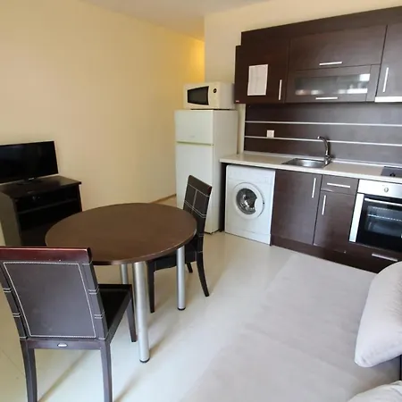 Menada Green Hills Apartments