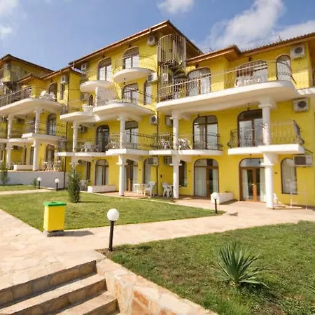 Menada Green Hills Apartments Sozopol